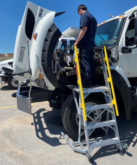 this is a picture of United Truck Repair of Madison service