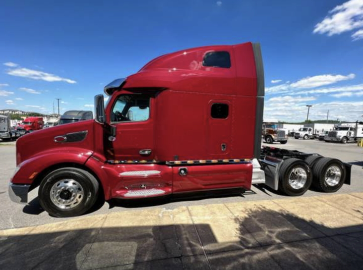 this image shows mobile truck and trailer repair in Portage, WI